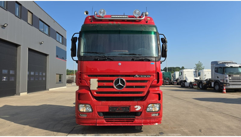 Mercedes-Benz actros 1844 (PARFAIT ETAT / PROPRE / AIRCO / MP2 / V6) - Tractor unit: picture 2 Mercedes-Benz actros 1844 (PARFAIT ETAT / PROPRE / AIRCO / MP2 / V6) - Tractor unit: picture 2