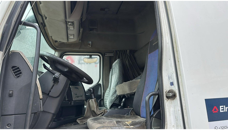 Tractor unit Renault Premium 450 (BOITE MANUELLE / MANUAL GEARBOX): picture 14