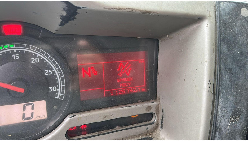 Tractor unit Renault Premium 450 (BOITE MANUELLE / MANUAL GEARBOX): picture 15