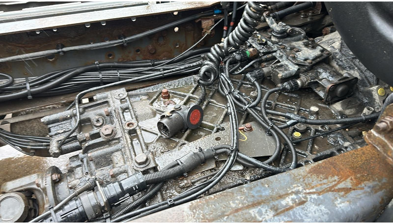 Tractor unit Renault Premium 450 (BOITE MANUELLE / MANUAL GEARBOX): picture 18