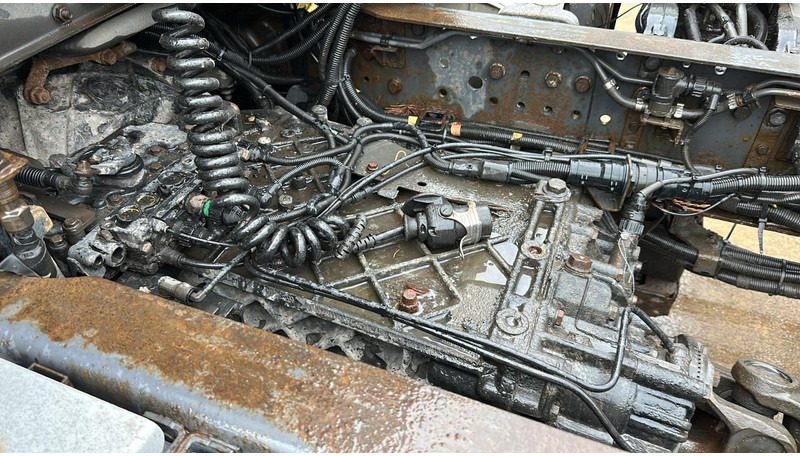 Tractor unit Renault Premium 450 (BOITE MANUELLE / MANUAL GEARBOX): picture 19