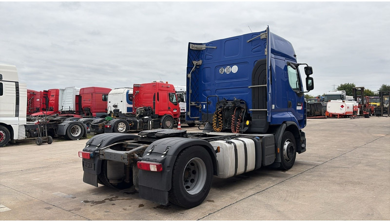 Renault Premium 450 DXI (BOITE MANUELLE / MANUAL GEARBOX) - Tractor unit: picture 5 Renault Premium 450 DXI (BOITE MANUELLE / MANUAL GEARBOX) - Tractor unit: picture 5