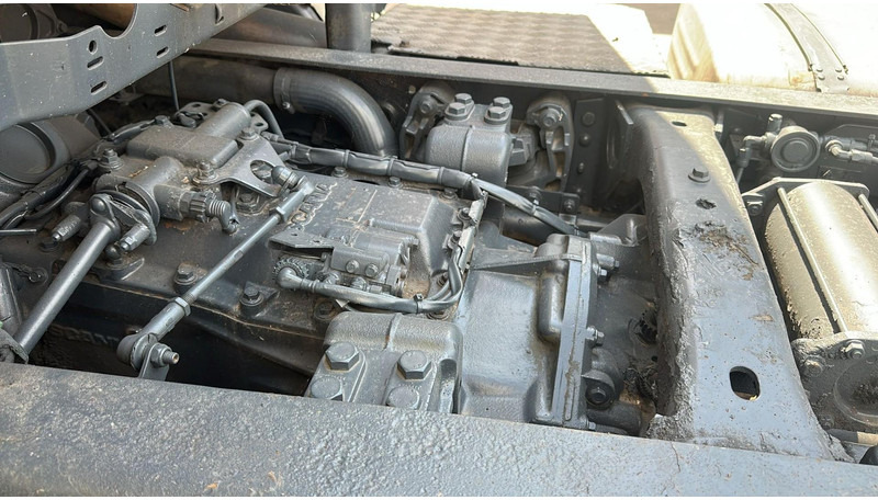 Tractor unit Scania 124-470 (MANUAL GEARBOX / BOITE MANUELLE / PDE): picture 14 Tractor unit Scania 124-470 (MANUAL GEARBOX / BOITE MANUELLE / PDE): picture 14