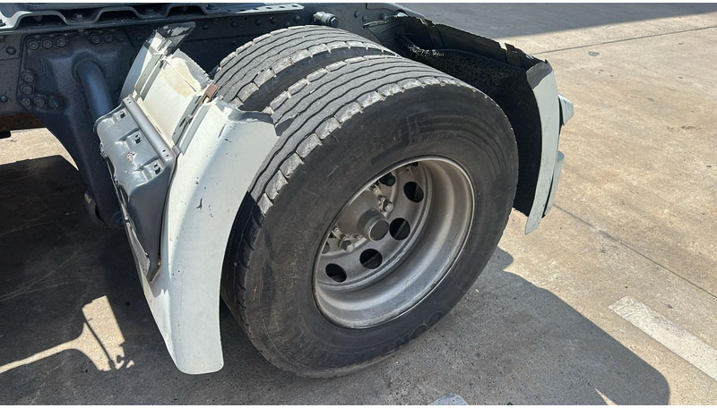 Tractor unit Scania 124-470 (MANUAL GEARBOX / BOITE MANUELLE / PDE): picture 10 Tractor unit Scania 124-470 (MANUAL GEARBOX / BOITE MANUELLE / PDE): picture 10