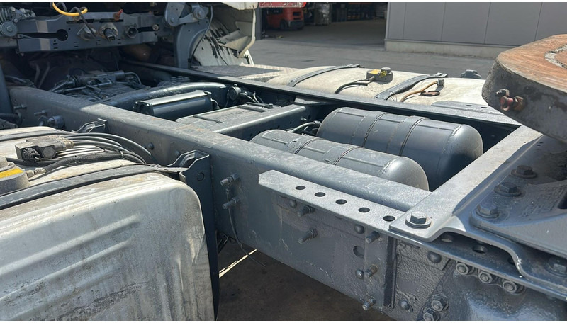 Tractor unit Scania 124-470 (MANUAL GEARBOX / BOITE MANUELLE / PDE): picture 13 Tractor unit Scania 124-470 (MANUAL GEARBOX / BOITE MANUELLE / PDE): picture 13