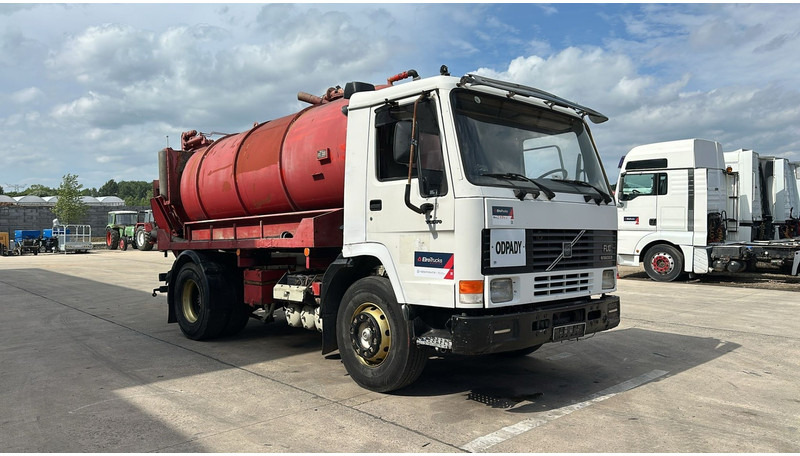 Volvo FL 10 - 280 (12.000L / POMPE MANUELLE / MANUAL PUMP / BOITE MANUELLE / MANUAL GEARBOX) - Vacuum truck: picture 3 Volvo FL 10 - 280 (12.000L / POMPE MANUELLE / MANUAL PUMP / BOITE MANUELLE / MANUAL GEARBOX) - Vacuum truck: picture 3