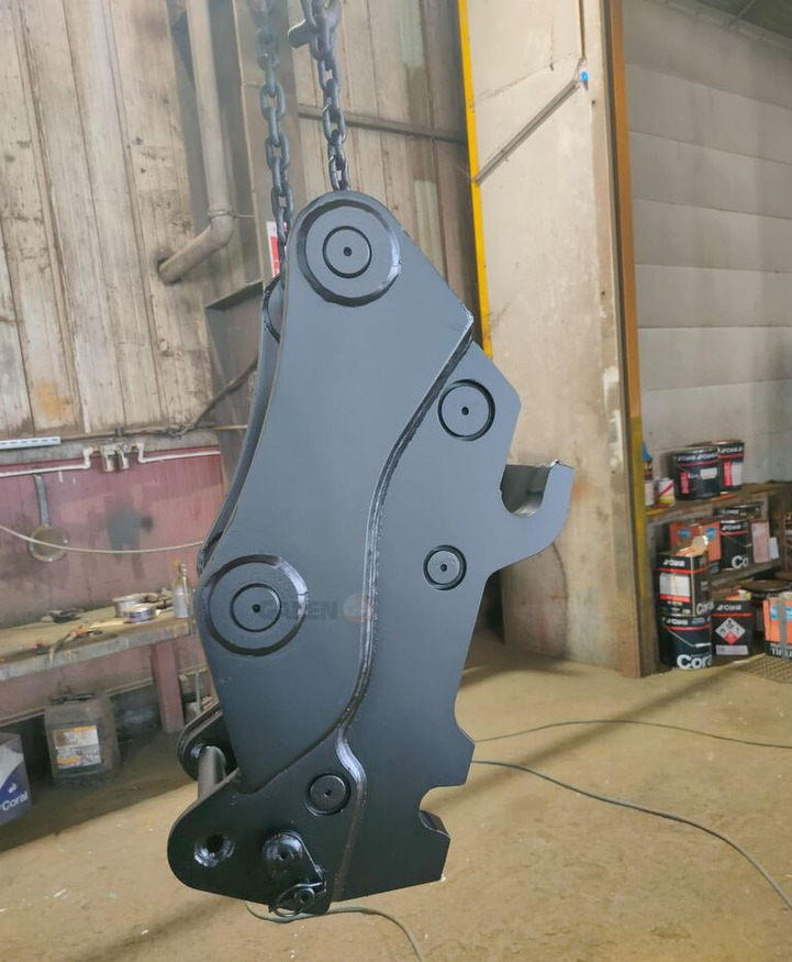 GALEN Volvo BL71 - Quick coupler for Backhoe loader: picture 4 GALEN Volvo BL71 - Quick coupler for Backhoe loader: picture 4