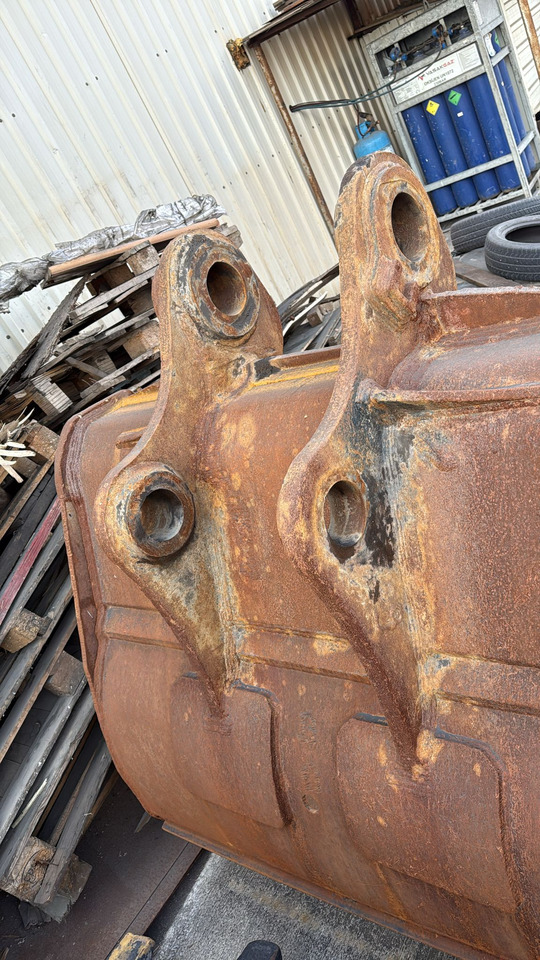 HITACHI Second Hand 50tons Bucket With Cheap Price - Excavator bucket for Crawler excavator: picture 2 HITACHI Second Hand 50tons Bucket With Cheap Price - Excavator bucket for Crawler excavator: picture 2