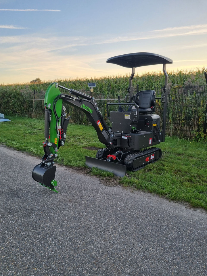 WCM CTX 8010 Diesel - Mini excavator: picture 2 WCM CTX 8010 Diesel - Mini excavator: picture 2