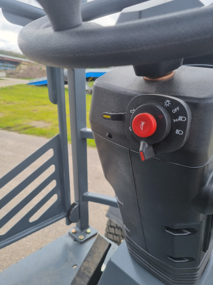 New Wheel loader WCM L2316: picture 22 New Wheel loader WCM L2316: picture 22