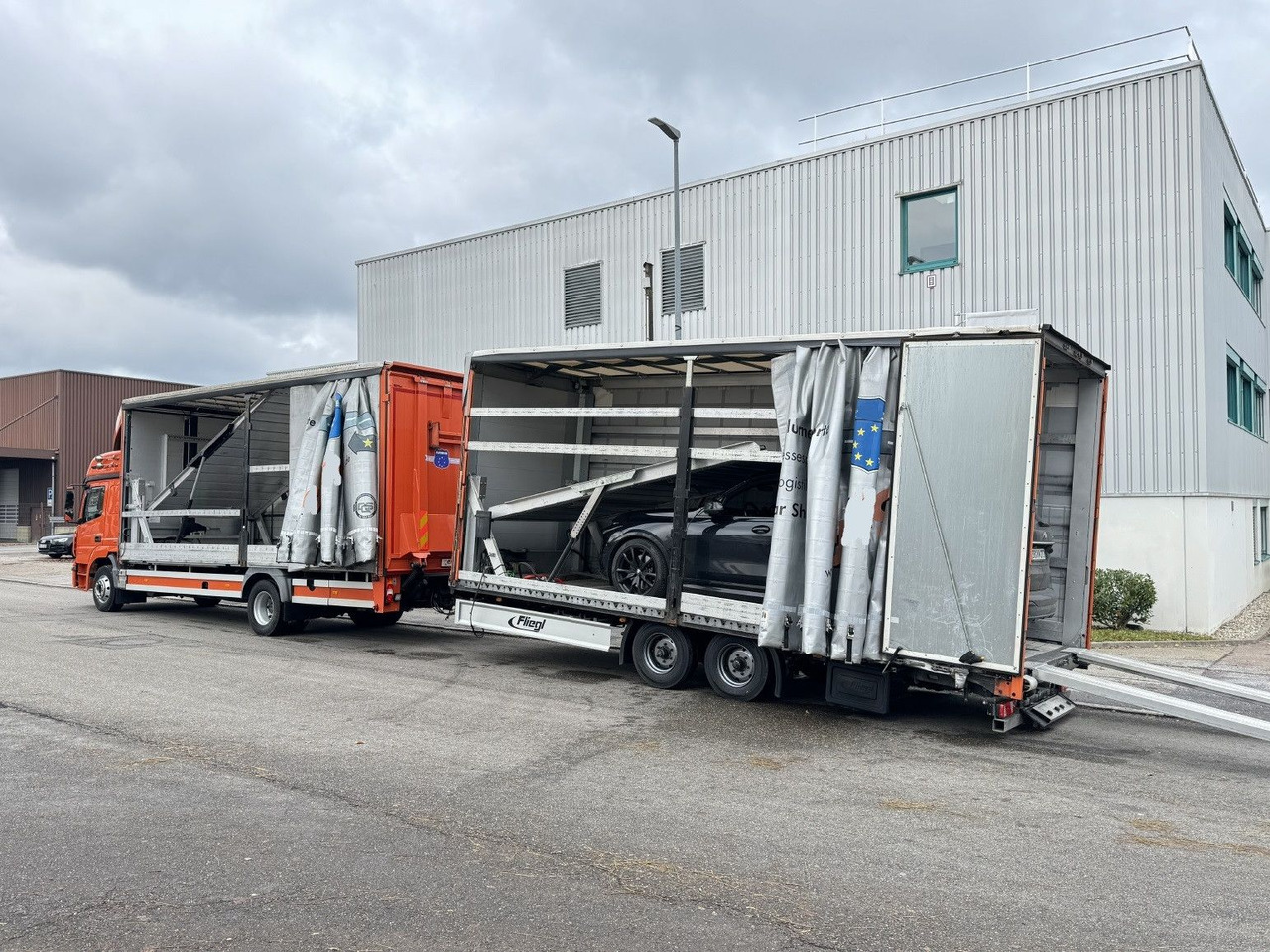 Mercedes-Benz Atego 1530 LL + Anhänger Doppelstock LBW Plane - Autotransporter truck: picture 2 Mercedes-Benz Atego 1530 LL + Anhänger Doppelstock LBW Plane - Autotransporter truck: picture 2