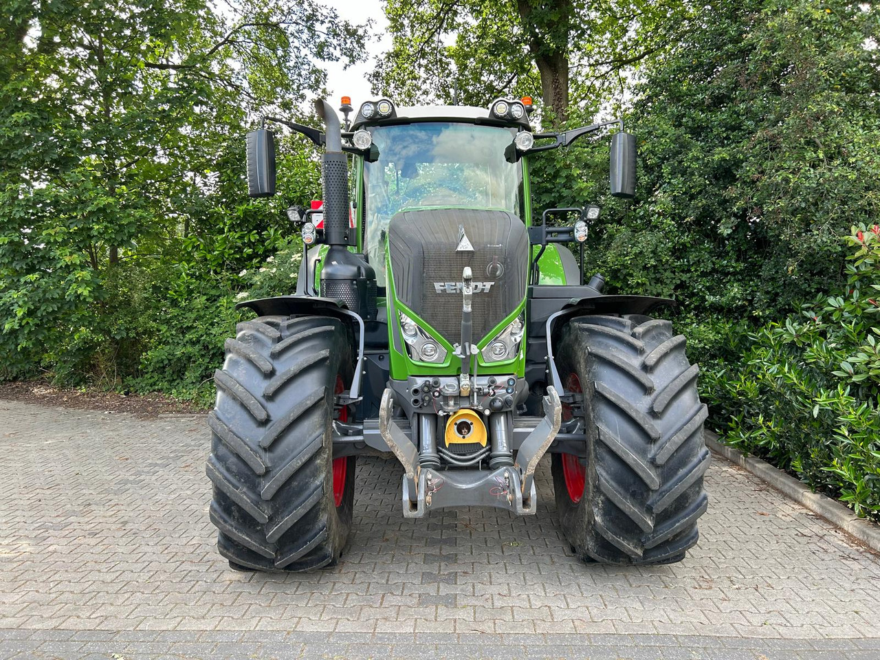 FENDT 828 Vario S4 ProfiPlus - Farm tractor: picture 3 FENDT 828 Vario S4 ProfiPlus - Farm tractor: picture 3