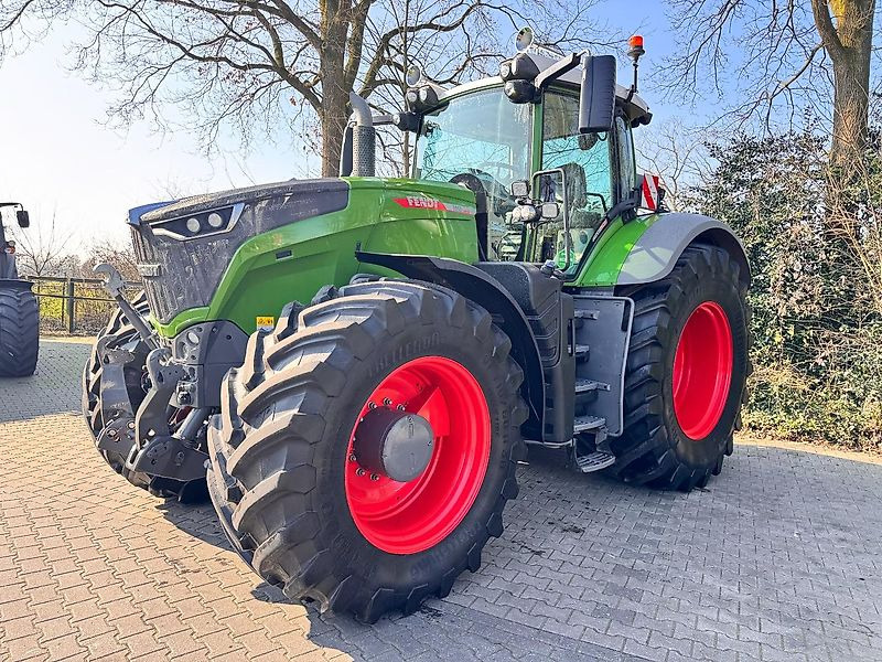 Fendt 1050 Gen2 ProfiPlus - Tracked tractor: picture 1 Fendt 1050 Gen2 ProfiPlus - Tracked tractor: picture 1