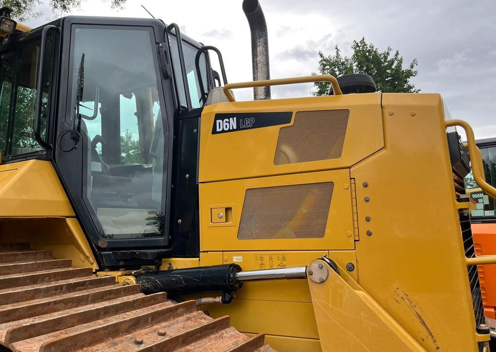 Caterpillar D6N LGP, 2019 ROK, 2100 MTH, ZRYWAK - Bulldozer: picture 4 Caterpillar D6N LGP, 2019 ROK, 2100 MTH, ZRYWAK - Bulldozer: picture 4
