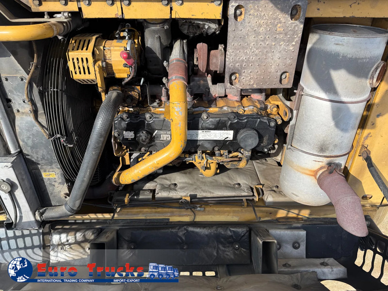 Crawler excavator Caterpillar 325D long reach: picture 19