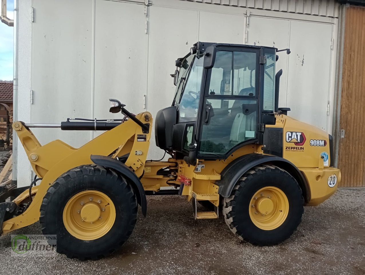 CAT 908 M - Wheel loader: picture 1 CAT 908 M - Wheel loader: picture 1