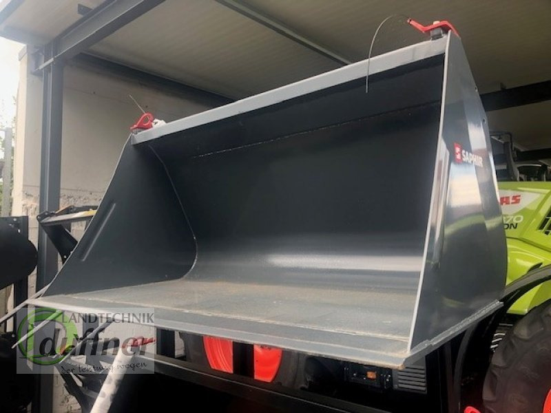 Saphir LG 17 - Loader bucket for Agricultural machinery: picture 1 Saphir LG 17 - Loader bucket for Agricultural machinery: picture 1
