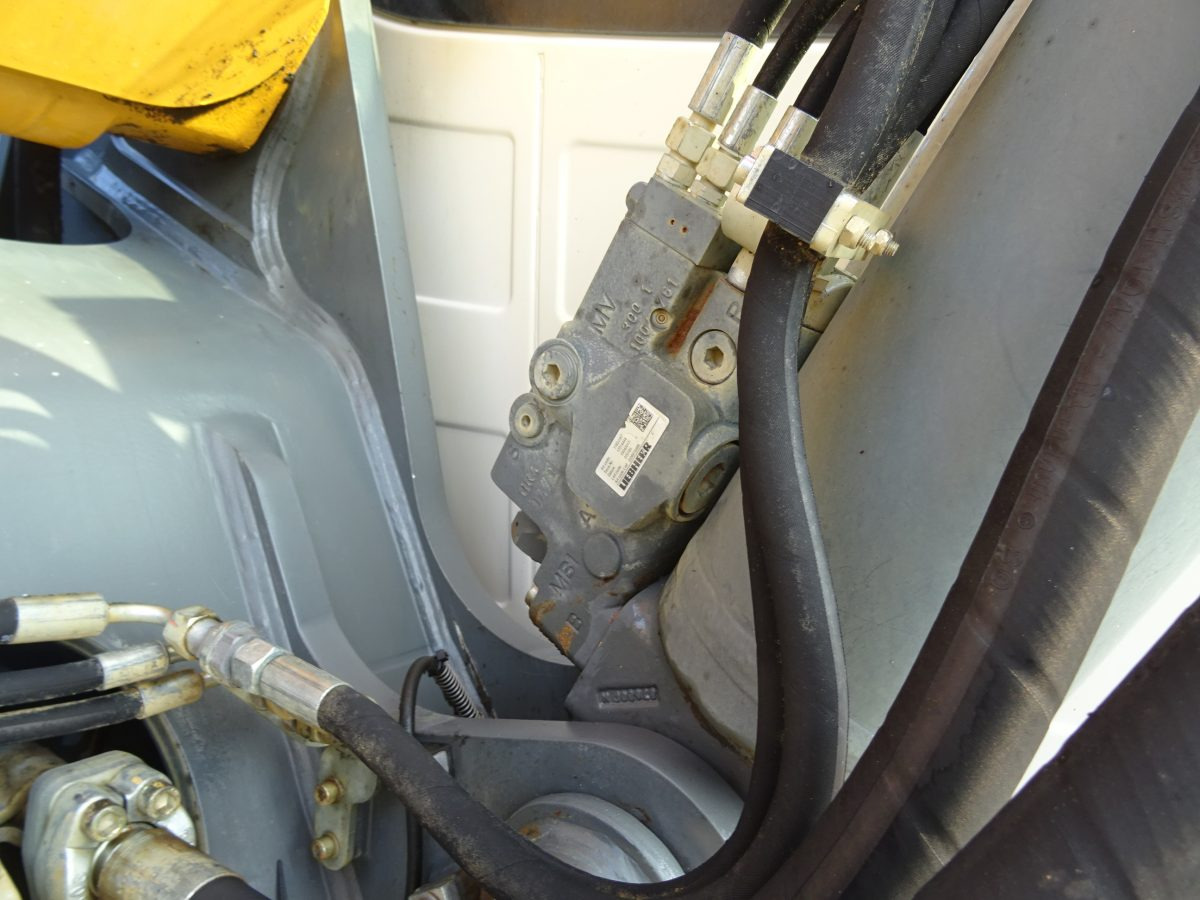 Crawler excavator LIEBHERR R936 NLC: picture 16 Crawler excavator LIEBHERR R936 NLC: picture 16