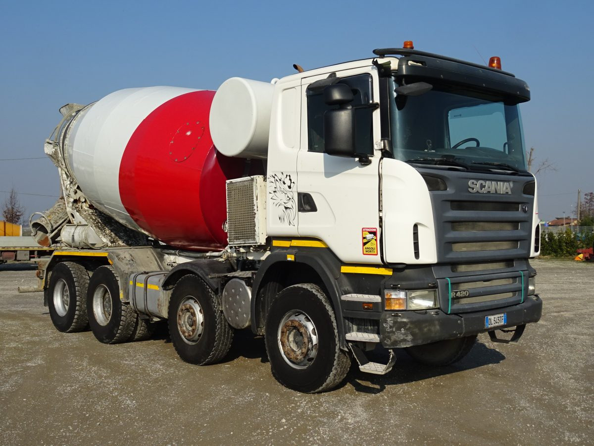 SCANIA R420 8X4 ARMEC HY120 - Concrete mixer truck: picture 3 SCANIA R420 8X4 ARMEC HY120 - Concrete mixer truck: picture 3