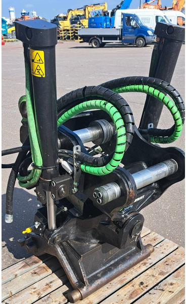 STEELWRIST Tiltrotator X20 CW20 HW180 - Attachment for Construction machinery: picture 1 STEELWRIST Tiltrotator X20 CW20 HW180 - Attachment for Construction machinery: picture 1