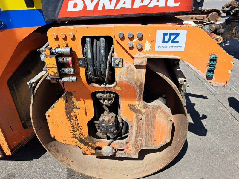Dynapac CG 233 HF - Roller: picture 4 Dynapac CG 233 HF - Roller: picture 4