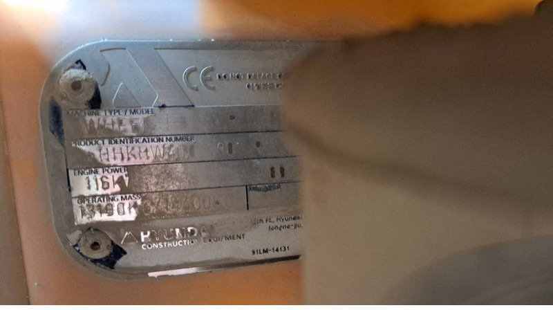 Wheel loader Hyundai HL 940: picture 13