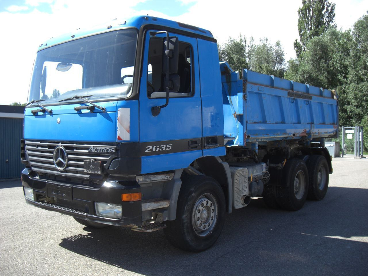 Mercedes-Benz 2635K 6x4 - Tipper: picture 1 Mercedes-Benz 2635K 6x4 - Tipper: picture 1