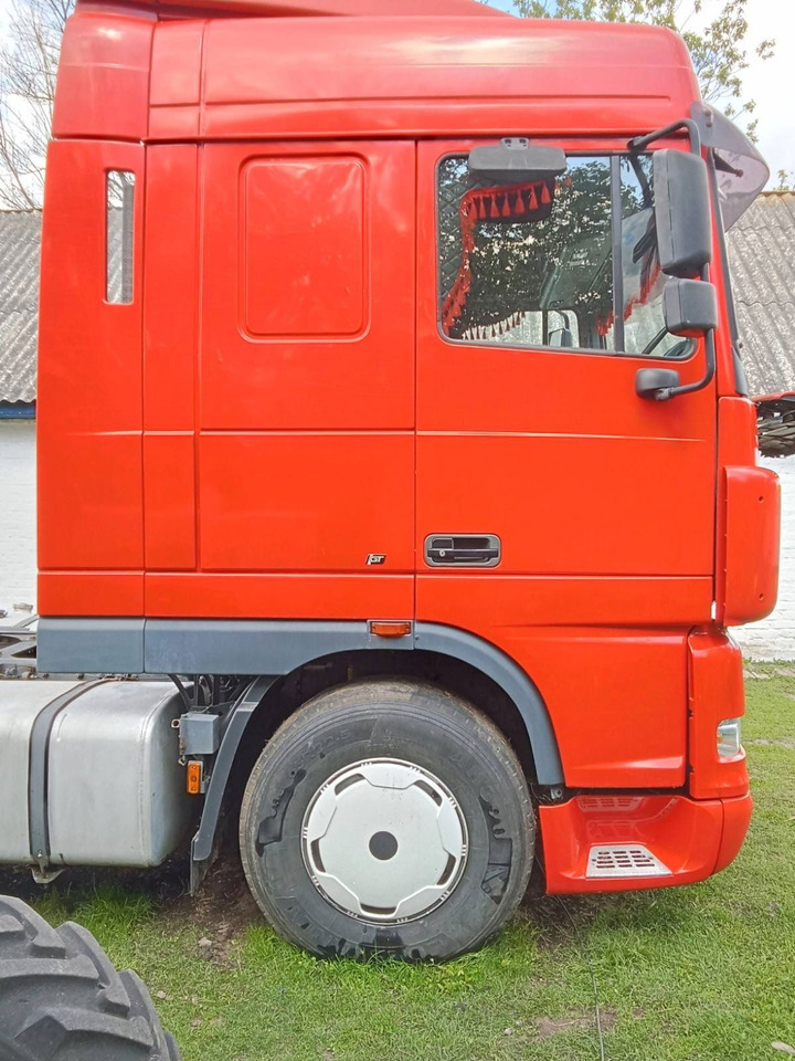 DAF XF 95.430 Tractor unit - Tractor unit: picture 5 DAF XF 95.430 Tractor unit - Tractor unit: picture 5