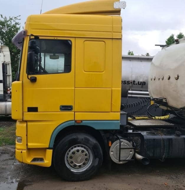 DAF XF 95 Tractor unit - Tractor unit: picture 2 DAF XF 95 Tractor unit - Tractor unit: picture 2