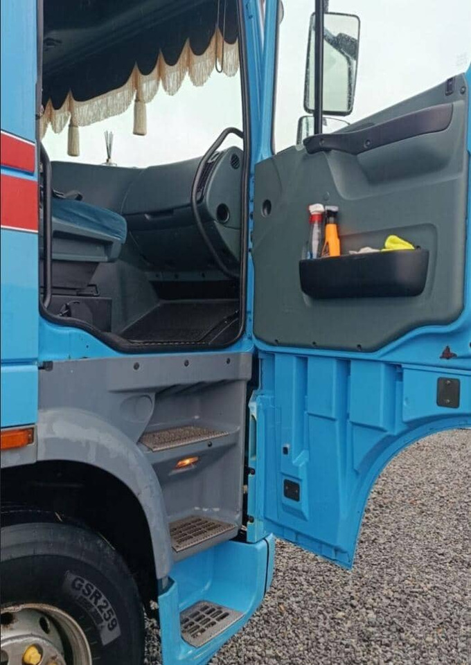 DAF XF95 - Tractor unit: picture 4 DAF XF95 - Tractor unit: picture 4