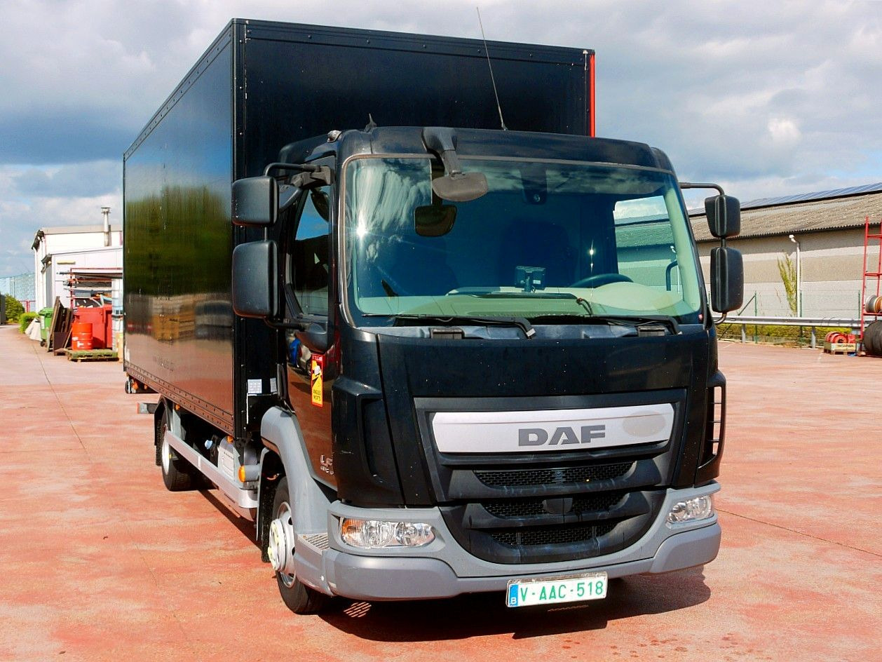 DAF LF FA 180 MEUBEL KOFFER LBW LUFT FEDERUNG AIRCO - Box truck: picture 1 DAF LF FA 180 MEUBEL KOFFER LBW LUFT FEDERUNG AIRCO - Box truck: picture 1