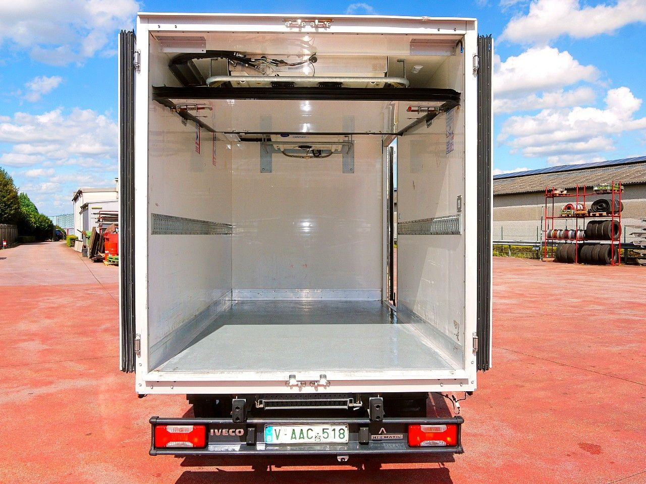 Refrigerated delivery van Iveco 35C13 DAILY KUHLKOFFER CARRIER XARIOS 600 MULTI: picture 9 Refrigerated delivery van Iveco 35C13 DAILY KUHLKOFFER CARRIER XARIOS 600 MULTI: picture 9