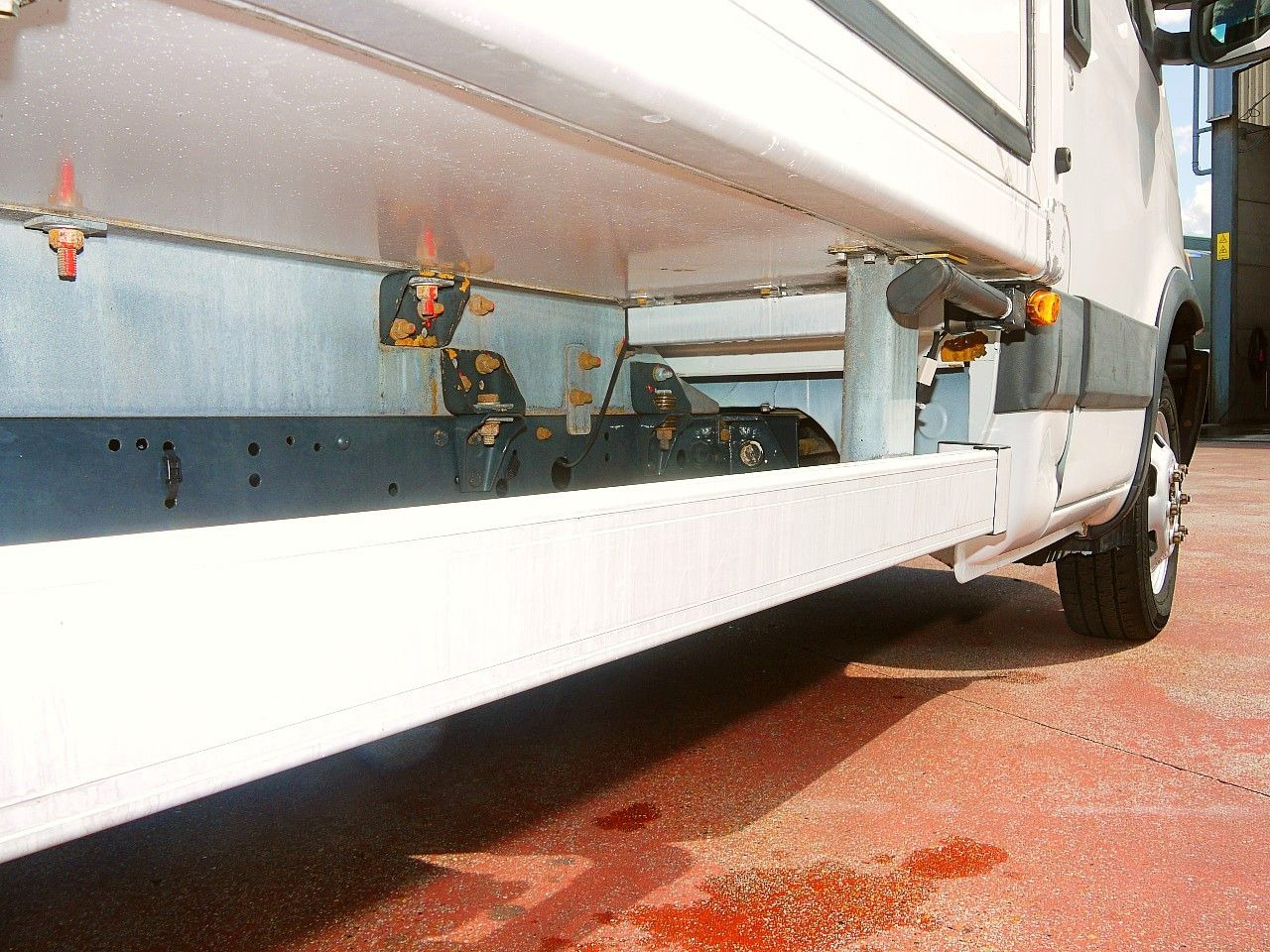 Refrigerated delivery van Iveco 35C13 DAILY KUHLKOFFER CARRIER XARIOS 600 MULTI: picture 19 Refrigerated delivery van Iveco 35C13 DAILY KUHLKOFFER CARRIER XARIOS 600 MULTI: picture 19