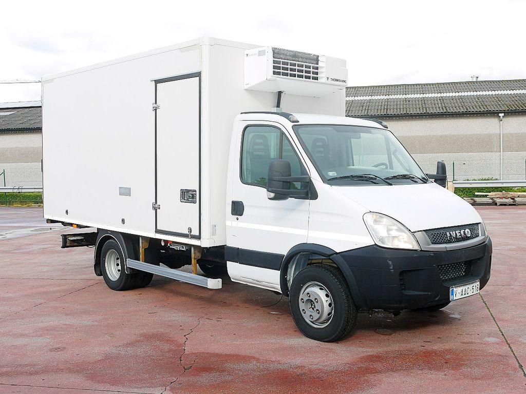 Iveco 60C15 65 70 DAILY KUHLKOFFER THERMOKING V500 A/C - Refrigerated delivery van: picture 2 Iveco 60C15 65 70 DAILY KUHLKOFFER THERMOKING V500 A/C - Refrigerated delivery van: picture 2