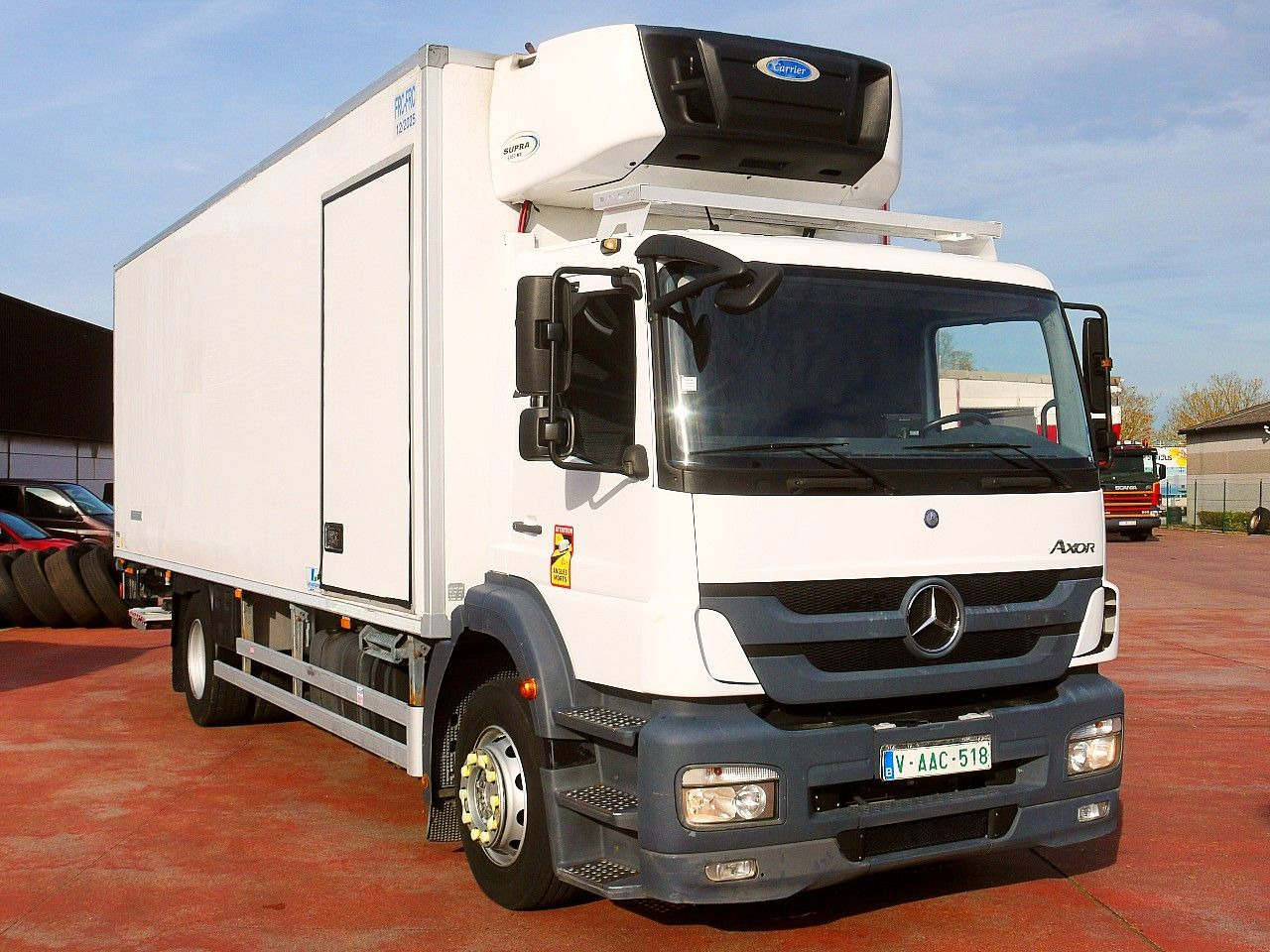 Mercedes-Benz 1829 AXOR KUHOKOFFER CARRIER SUPRA 1150MT A/C - Refrigerator truck: picture 1 Mercedes-Benz 1829 AXOR KUHOKOFFER CARRIER SUPRA 1150MT A/C - Refrigerator truck: picture 1