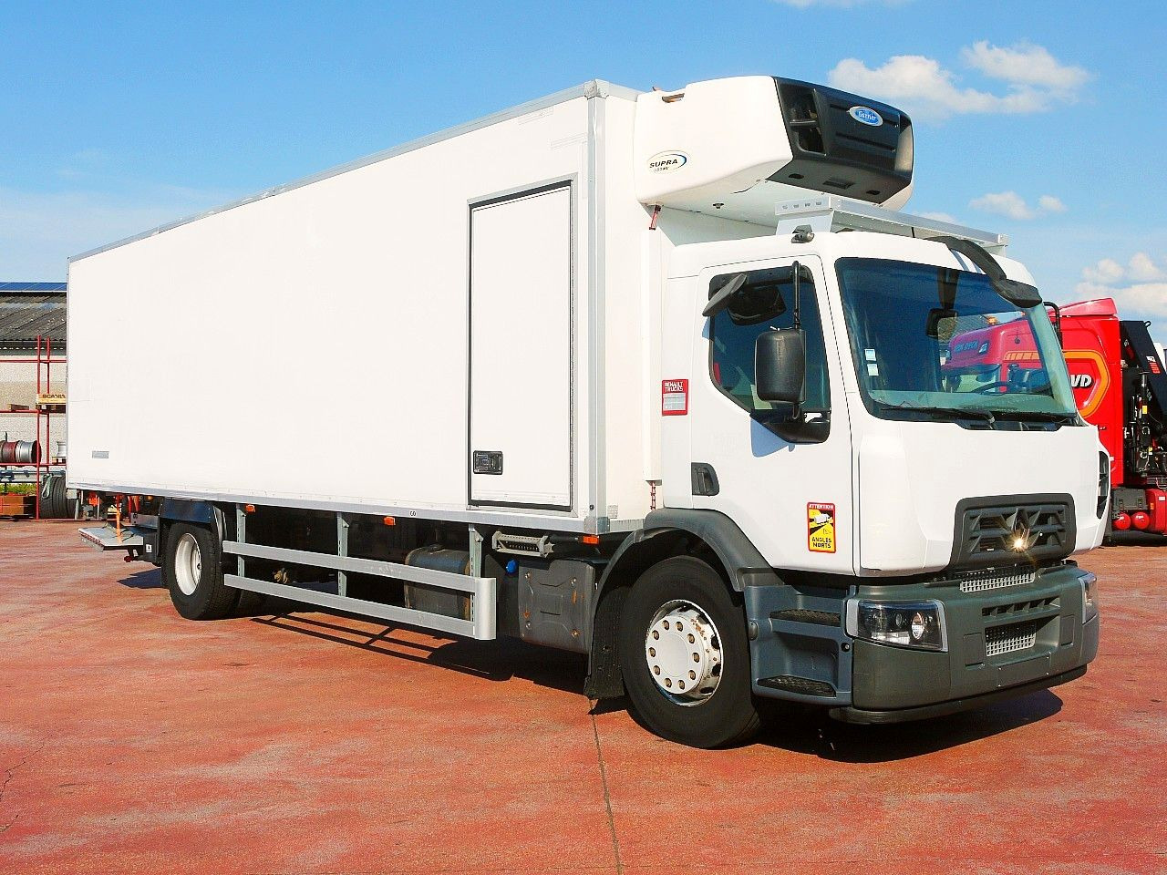 Renault D19.280 KUHLKOFFER CARRIER SUPRA 1150 MT - Refrigerator truck: picture 2 Renault D19.280 KUHLKOFFER CARRIER SUPRA 1150 MT - Refrigerator truck: picture 2