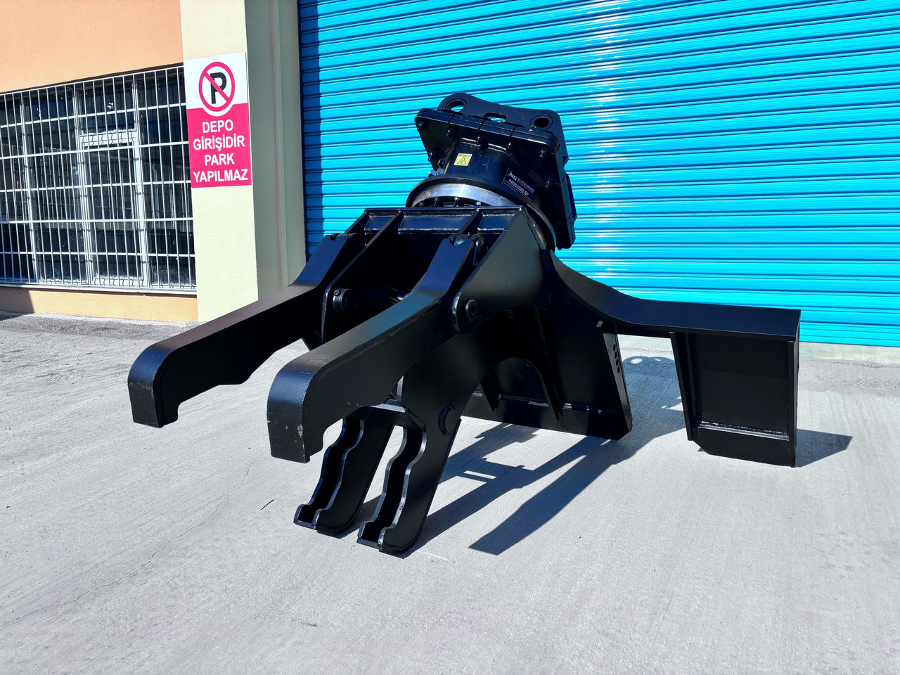 SLEEPER CHANGER ATTACHMENTS - Grapple for Excavator: picture 3 SLEEPER CHANGER ATTACHMENTS - Grapple for Excavator: picture 3