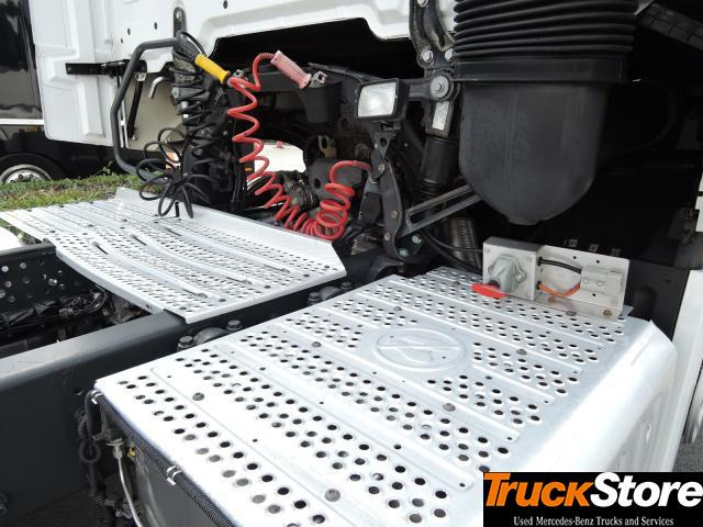 Mercedes-Benz Actros 1843 LS - Tractor unit: picture 2 Mercedes-Benz Actros 1843 LS - Tractor unit: picture 2