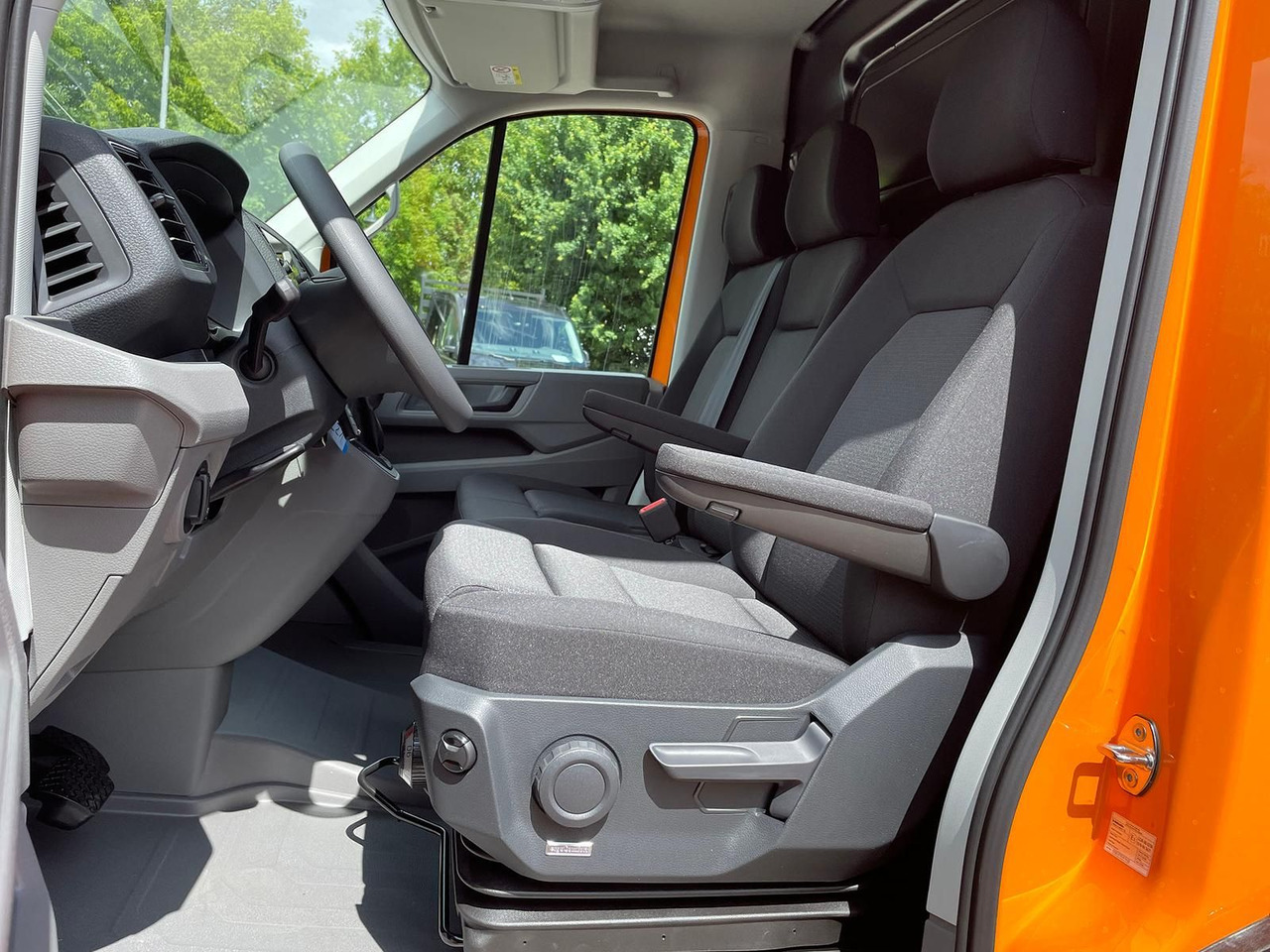 Panel van MAN TGE 3.180 Kasten L3H2 TEMPOMAT LED STANDHZ NAVI: picture 12 Panel van MAN TGE 3.180 Kasten L3H2 TEMPOMAT LED STANDHZ NAVI: picture 12