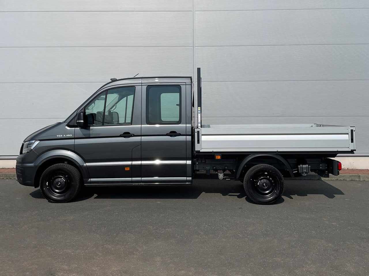MAN TGE 3.180 Pritsche DOKA MR STANDHZ AHK KAMERA - Car: picture 4 MAN TGE 3.180 Pritsche DOKA MR STANDHZ AHK KAMERA - Car: picture 4