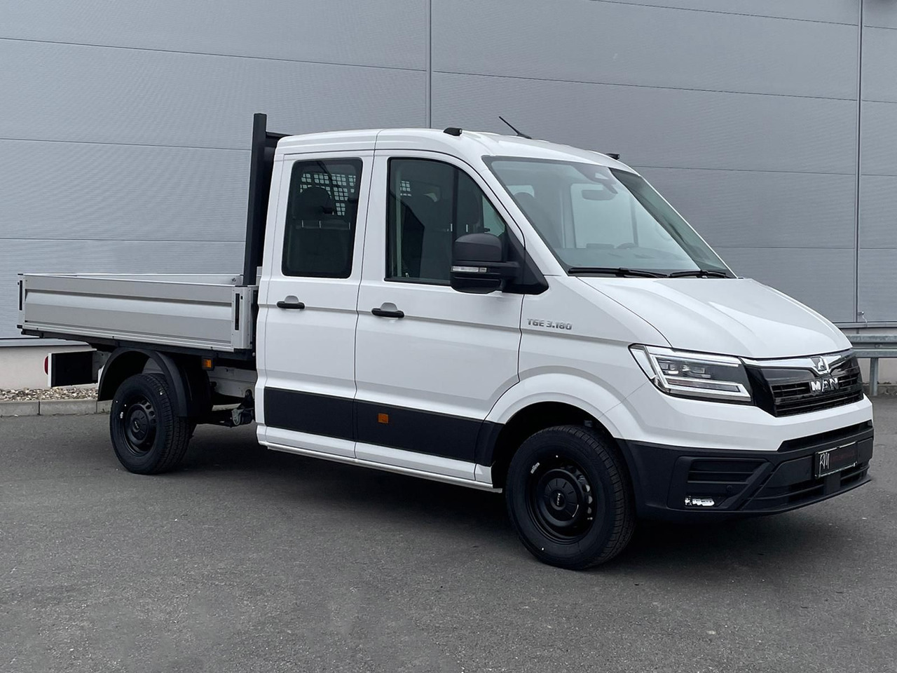 MAN TGE 3.180 Pritsche DOKA MR STANDHZ AHK TEMP - Car: picture 2 MAN TGE 3.180 Pritsche DOKA MR STANDHZ AHK TEMP - Car: picture 2