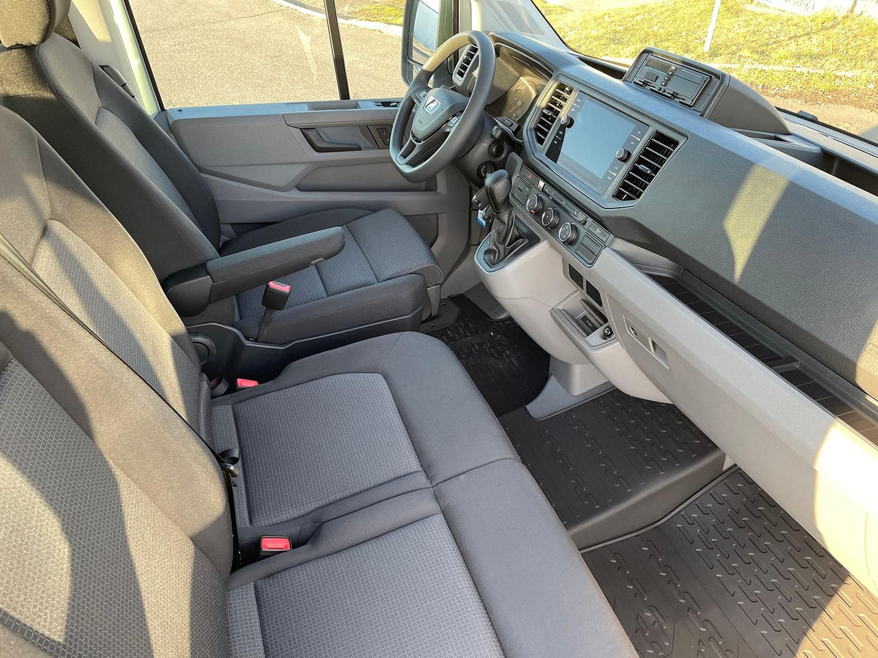 Car MAN TGE 5.160 Fahrgestell DOKA L4 AHK SITZHZ LED DAB: picture 31 Car MAN TGE 5.160 Fahrgestell DOKA L4 AHK SITZHZ LED DAB: picture 31