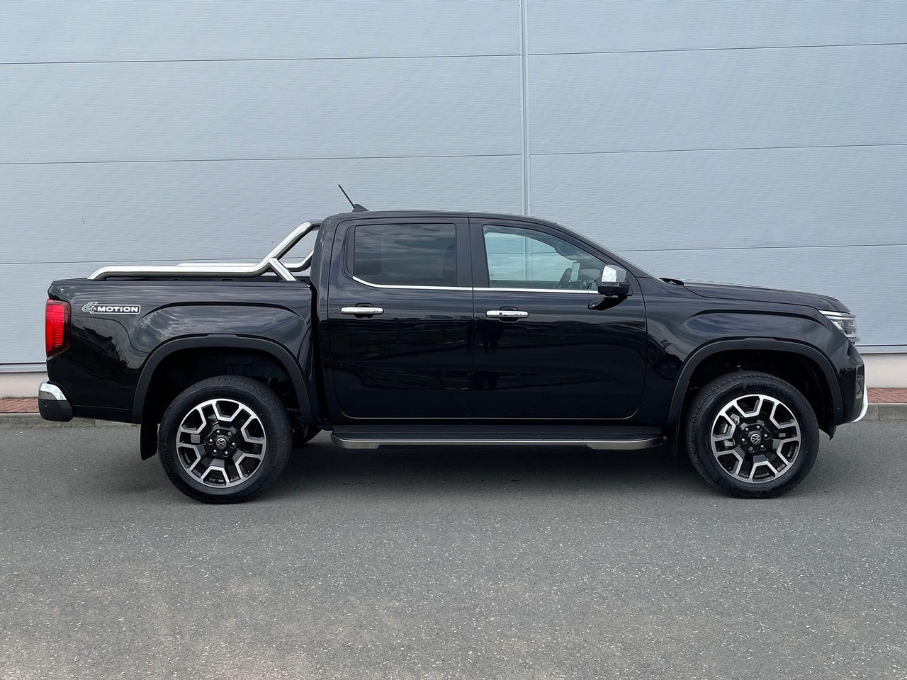 Volkswagen Amarok 3.0 V6 TDI Aventura DOKA 4M LEDER AHK - SUV: picture 5 Volkswagen Amarok 3.0 V6 TDI Aventura DOKA 4M LEDER AHK - SUV: picture 5