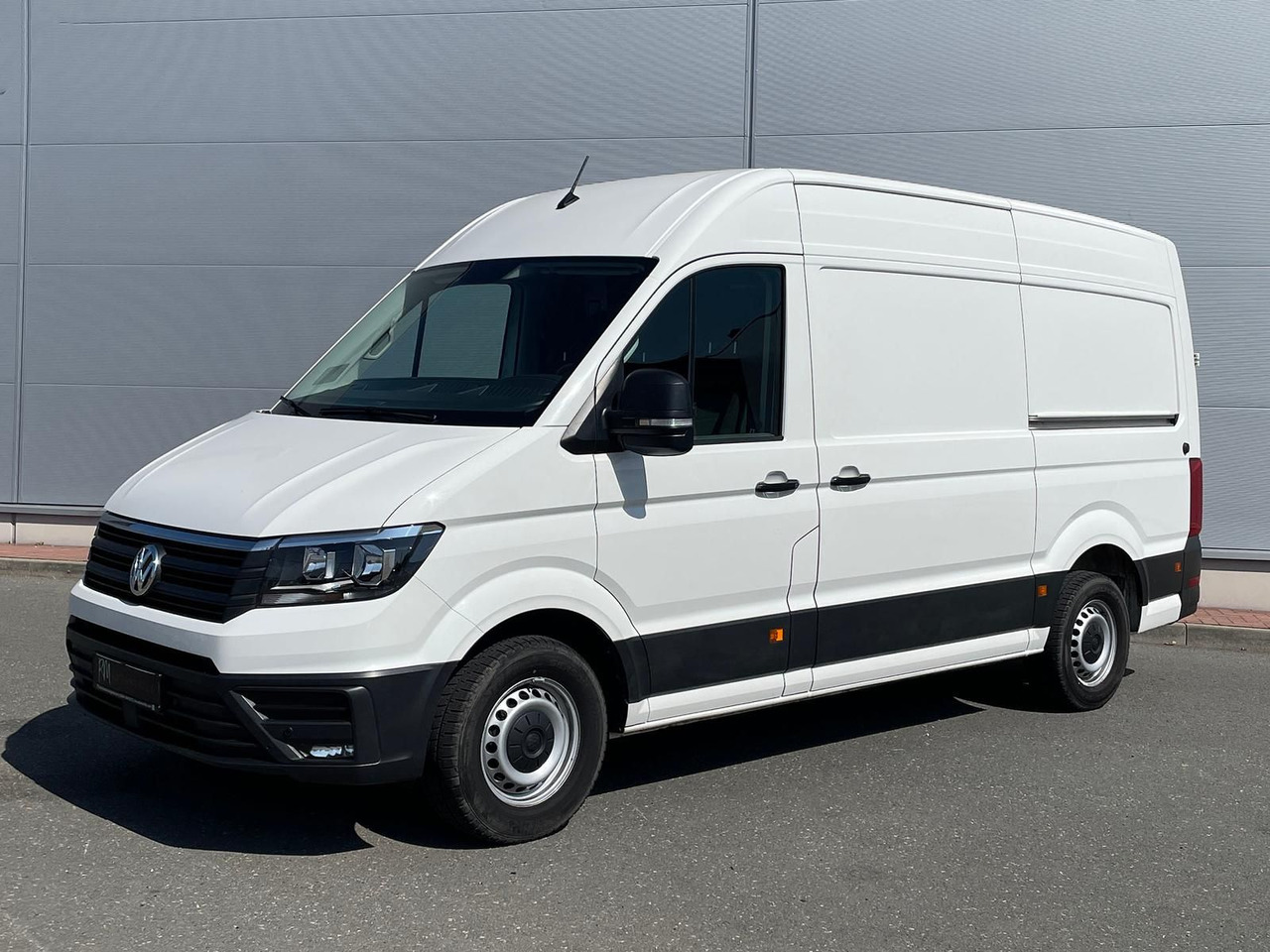 Volkswagen Crafter Kasten 35 L3H3 RWD AHK SITZH 2Schiebetür - Panel van: picture 1 Volkswagen Crafter Kasten 35 L3H3 RWD AHK SITZH 2Schiebetür - Panel van: picture 1