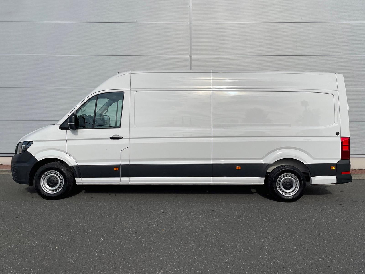 Panel van Volkswagen Crafter Kasten 35 L4H3 KAMERA KLIMA DAB: picture 6 Panel van Volkswagen Crafter Kasten 35 L4H3 KAMERA KLIMA DAB: picture 6