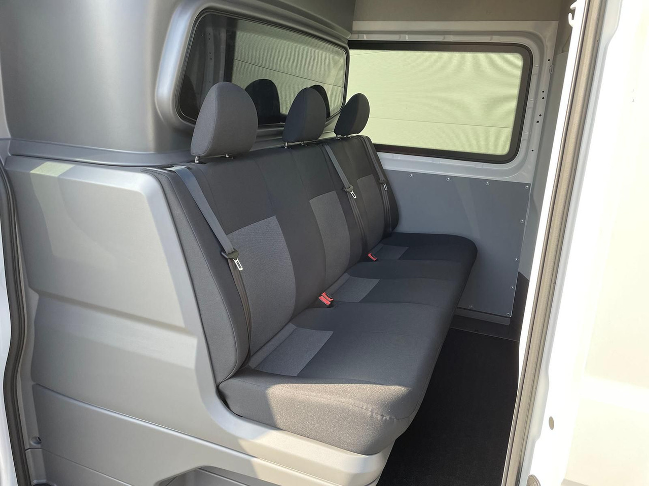 Passenger van Volkswagen Crafter MIXTO 35 L3H3 KAMERA SITZHZ DAB: picture 25 Passenger van Volkswagen Crafter MIXTO 35 L3H3 KAMERA SITZHZ DAB: picture 25