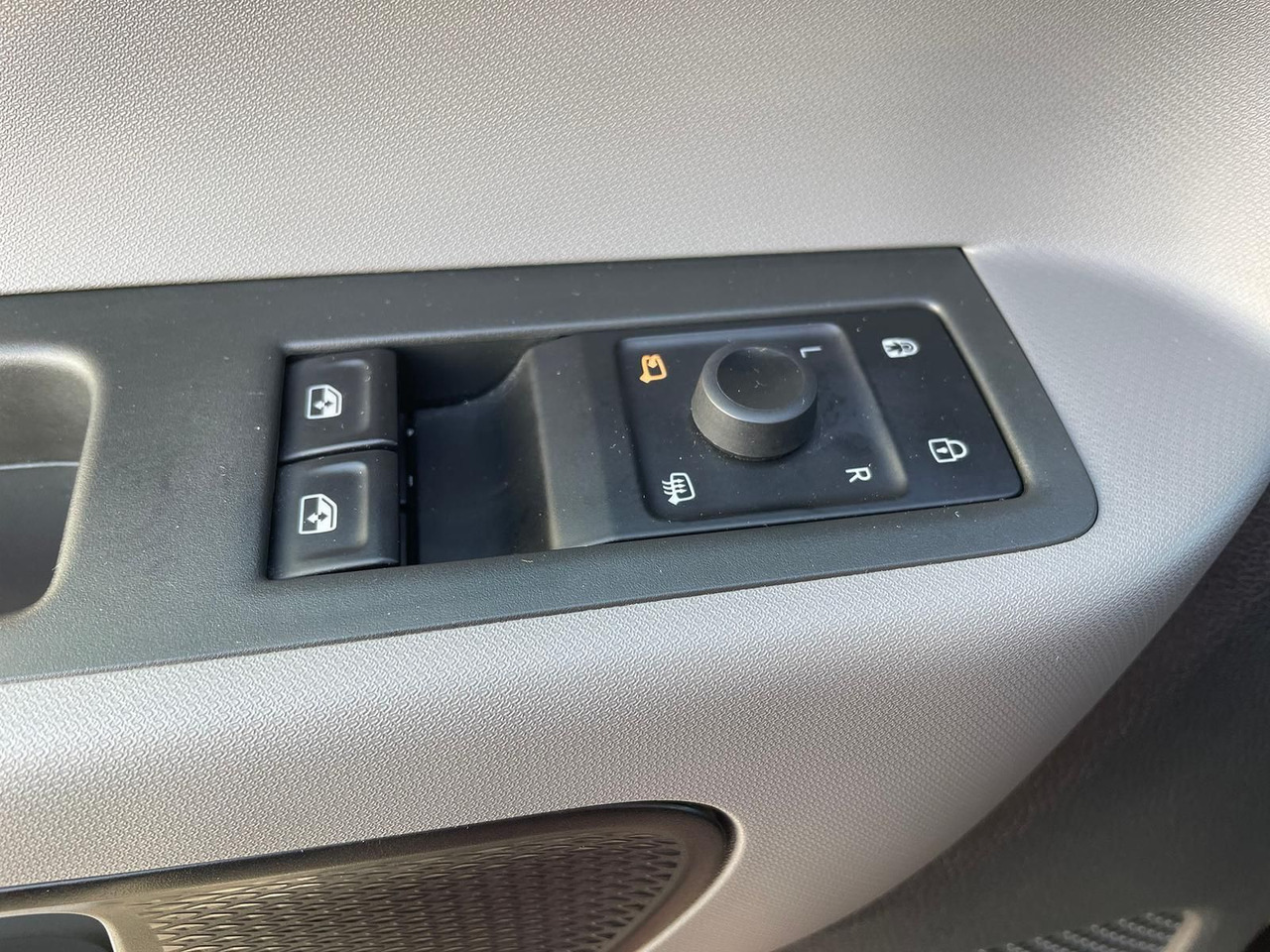 Passenger van, Electric van Volkswagen ID.Buzz KW Fahrwerk LM Felgen KLIMA PDC ACC DAB: picture 35 Passenger van, Electric van Volkswagen ID.Buzz KW Fahrwerk LM Felgen KLIMA PDC ACC DAB: picture 35