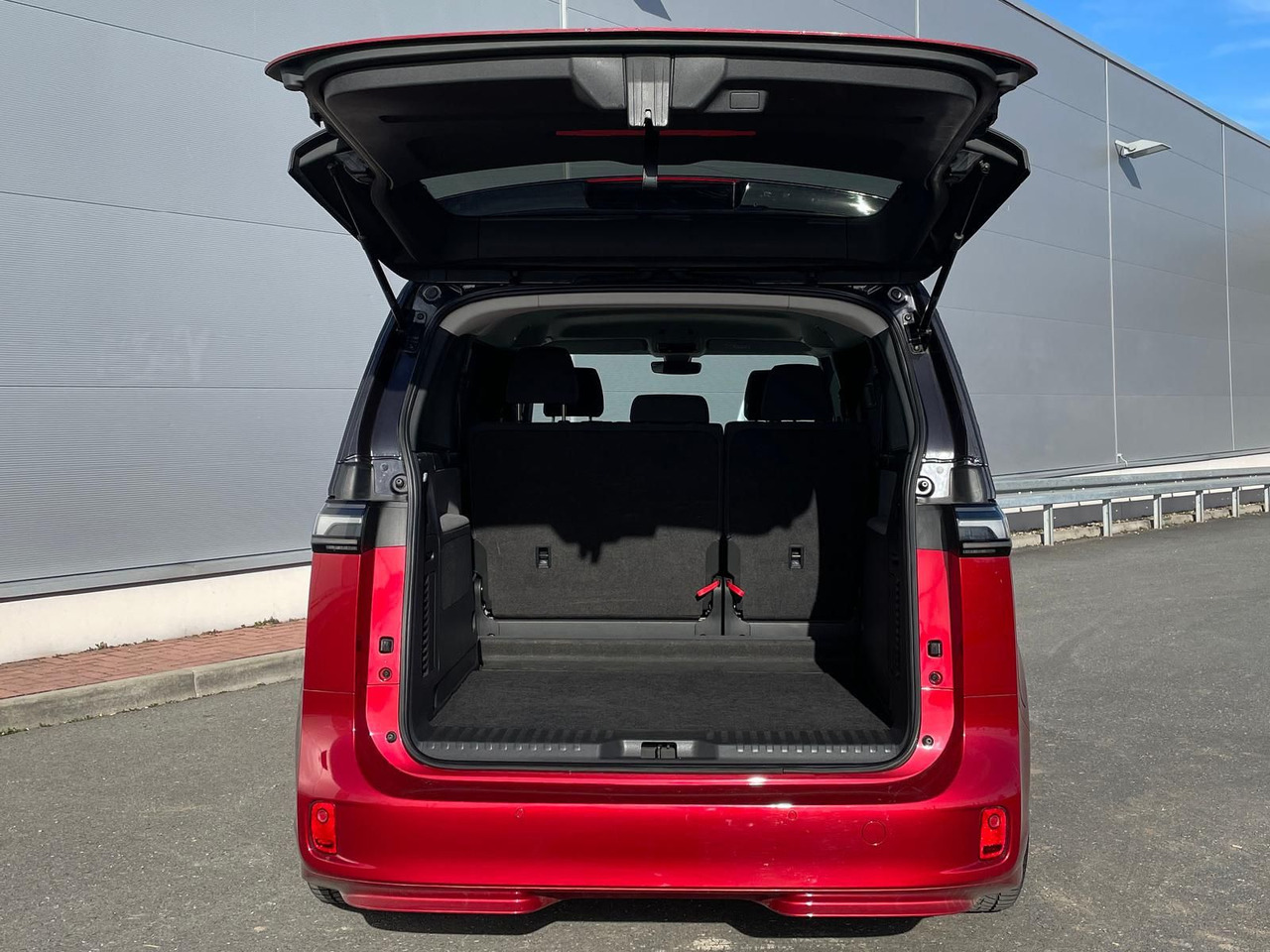 Passenger van, Electric van Volkswagen ID.Buzz KW Fahrwerk LM Felgen KLIMA PDC ACC DAB: picture 10