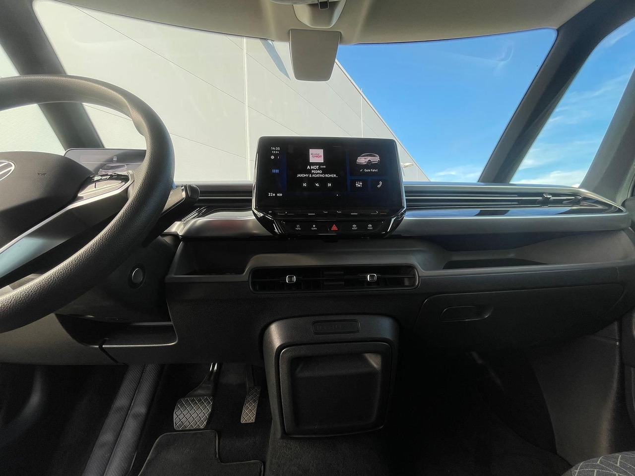 Passenger van, Electric van Volkswagen ID.Buzz KW Fahrwerk LM Felgen KLIMA PDC ACC DAB: picture 26