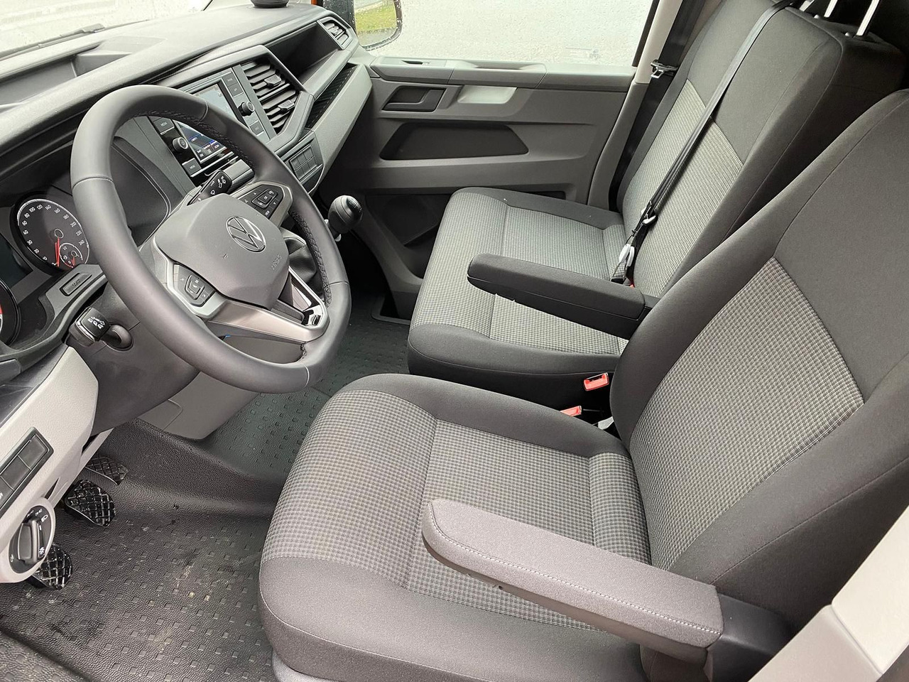 Panel van Volkswagen T6.1 Transporter Kasten lang LED PDC KLIMA SITZH: picture 17
